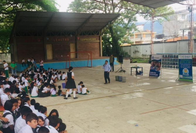  Gobierno municipal atiende llamado de estudiantes del colegio Guillermo Niño Medina