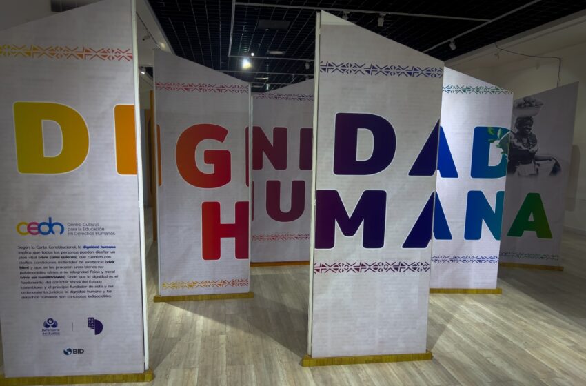  Museo Itinerante de derechos Humanos en la Biblioteca Germán Arciniega