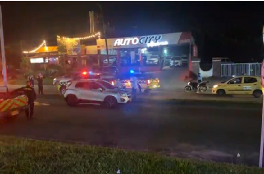  Sicarios asesinaron a una persona frente a su familia  a bordo de un automóvil anoche en La Alborada