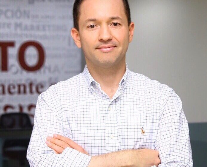  Multan al expresidente de la CCV, Leonardo Baquero